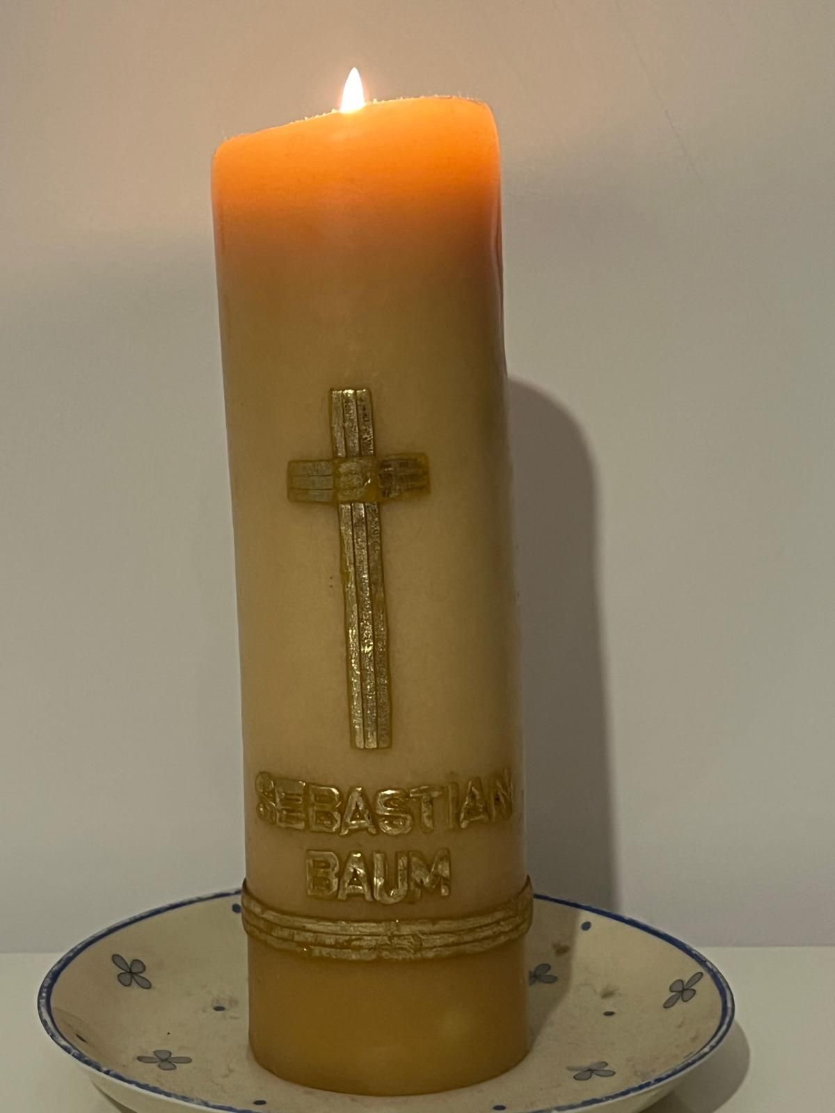 Candle lit by Sebastian Baum