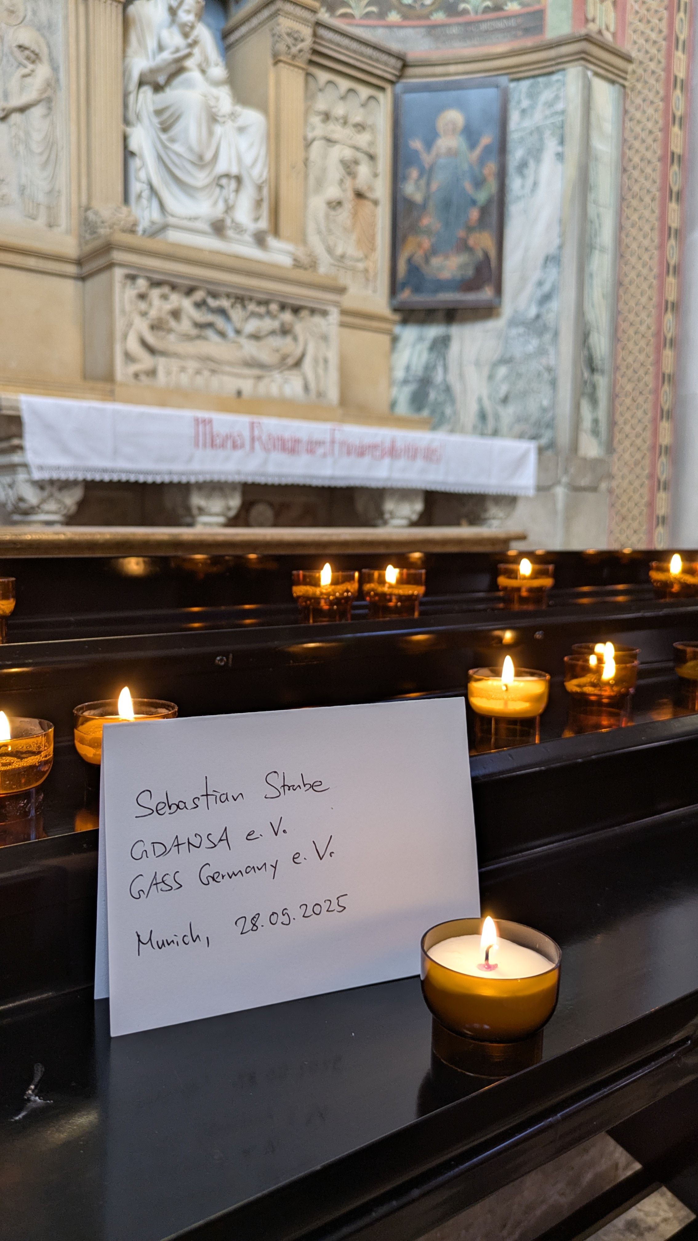 Candle lit by Sebastian Strube